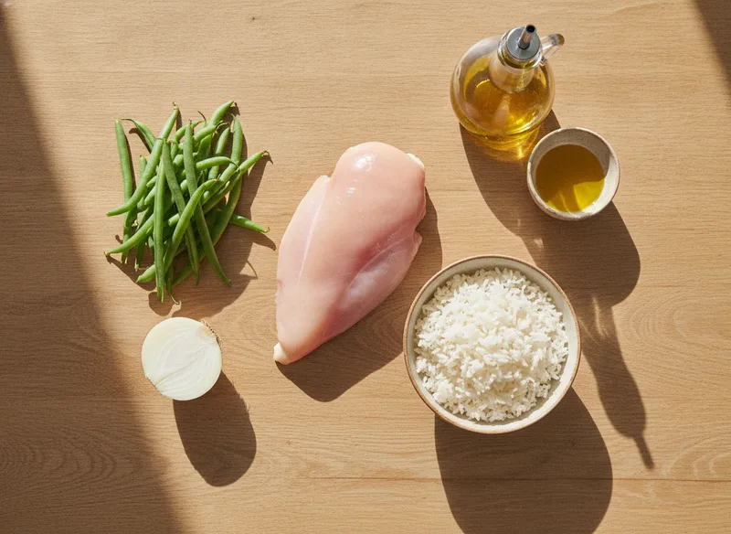 Ингредиенты: Куриные кубики с рисом и стручковой фасолью